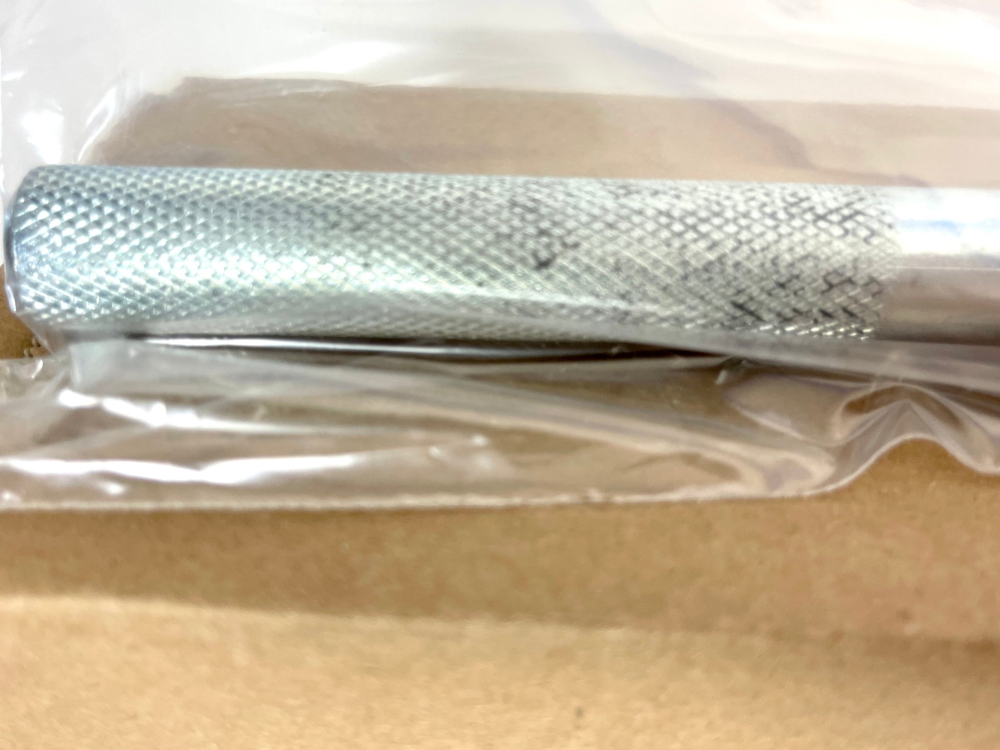 20" hydrant wrench secure grip